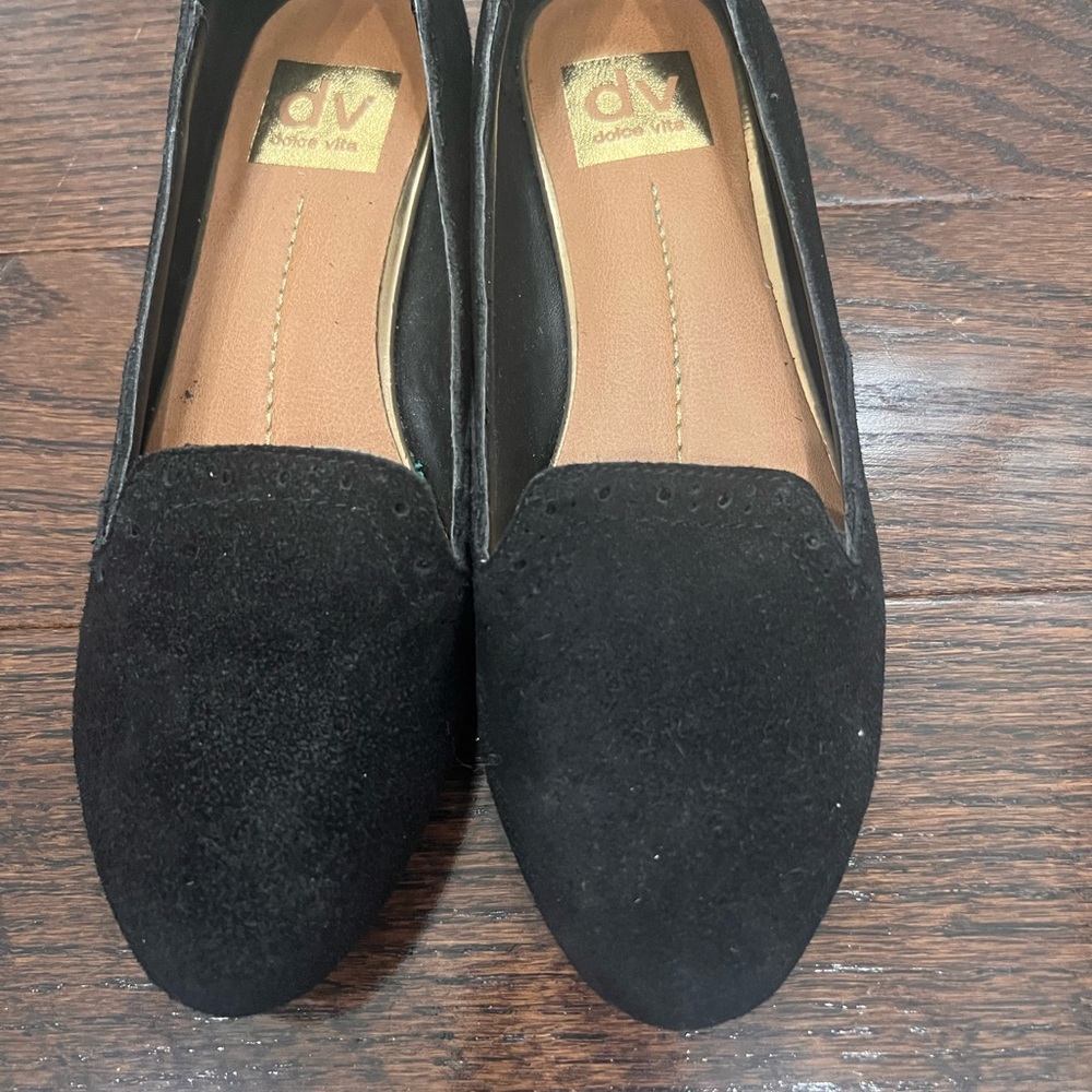 Dv shoes size 6